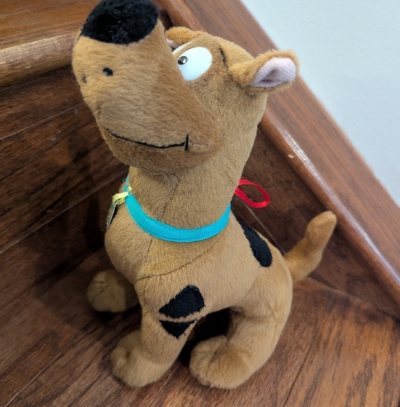 Scooby-Doo Plush Dog Toy - Brown approx 12" - Picture 2 of 8